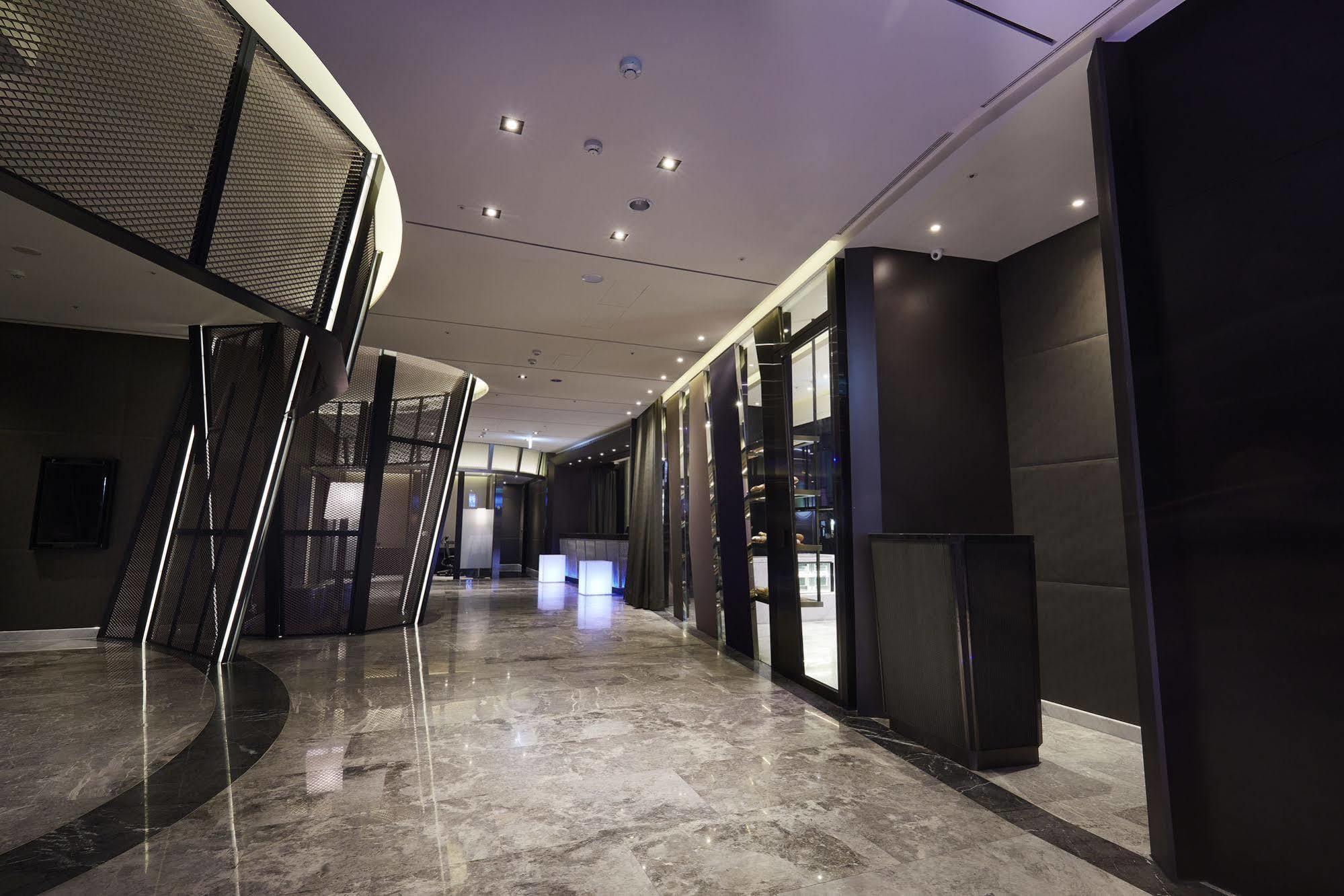 The Tango Taichung Hotell Exteriör bild