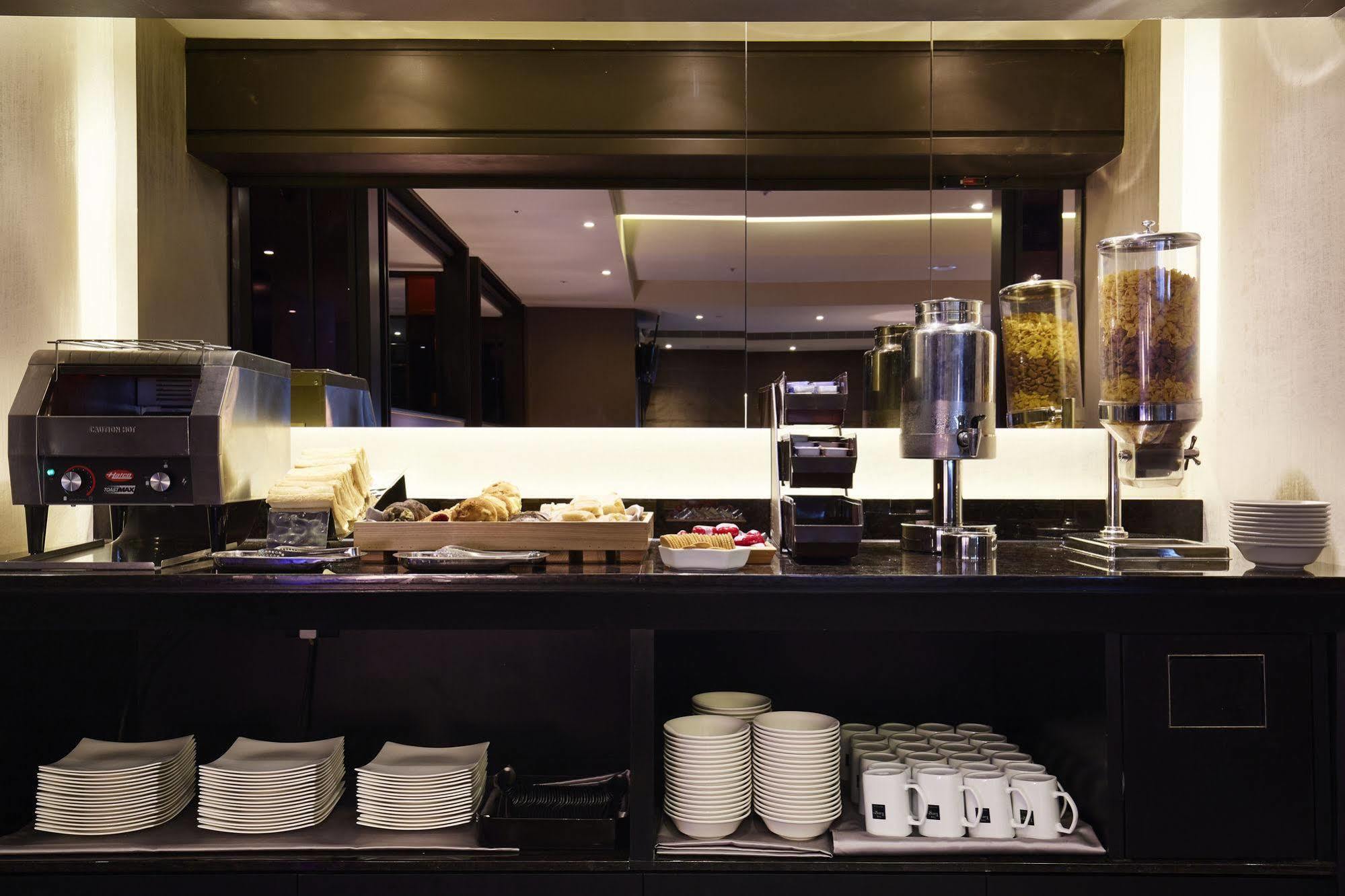 The Tango Taichung Hotell Exteriör bild